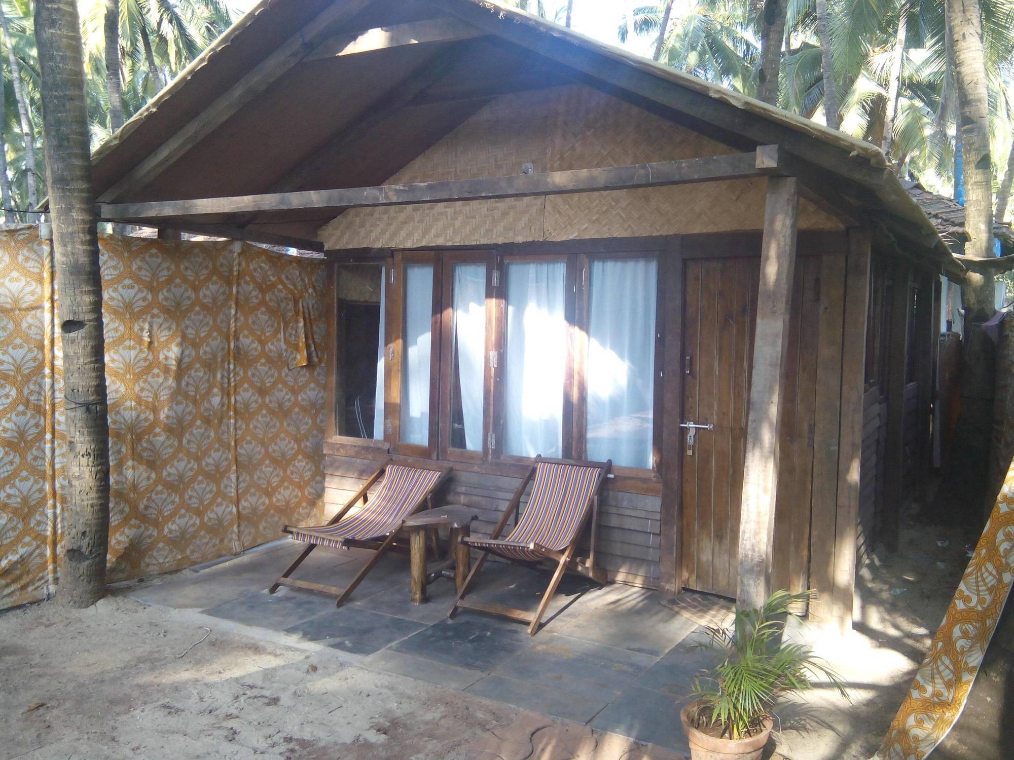 Cafe Del Mar Beach Bungalows Hotel Bãi biển Bãi biển Palolem Ngoại thất bức ảnh